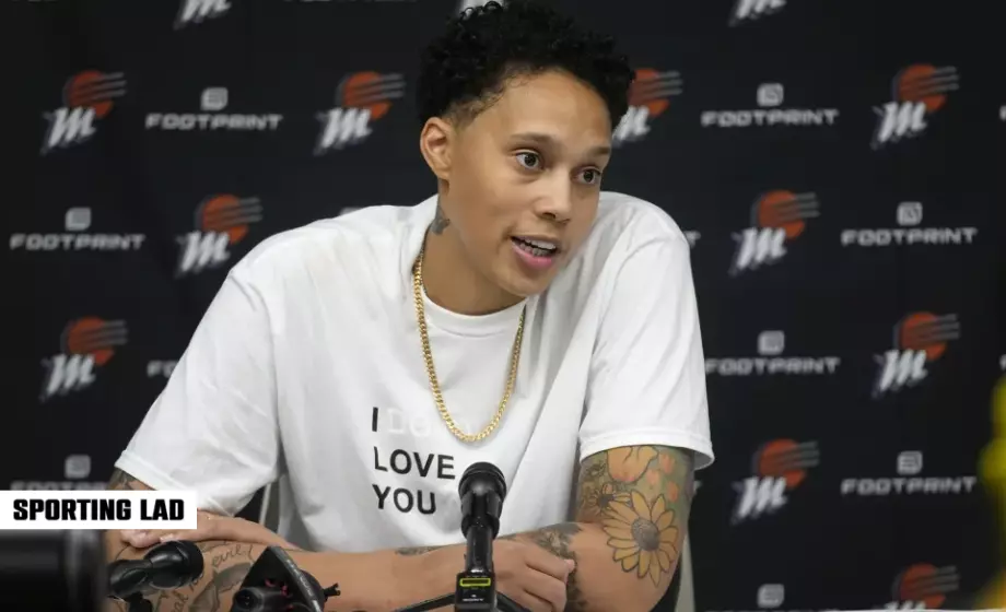 brittney-griner-reportedly-allowed-to-fly-in-private-planes